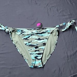 🌈NWT No Boundaries Camo Printed Side Tie Bikini Bottom Size 1X